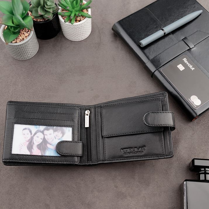 Portofel Bărbătesc din Piele Naturală cu Închidere, Protecție RFID, pentru Carduri Contactless și Monede (Negru)