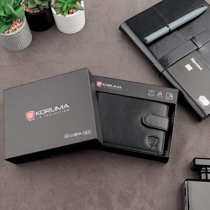 Portofel Bărbătesc din Piele Naturală cu Închidere, Protecție RFID, pentru Carduri Contactless și Monede (Negru)