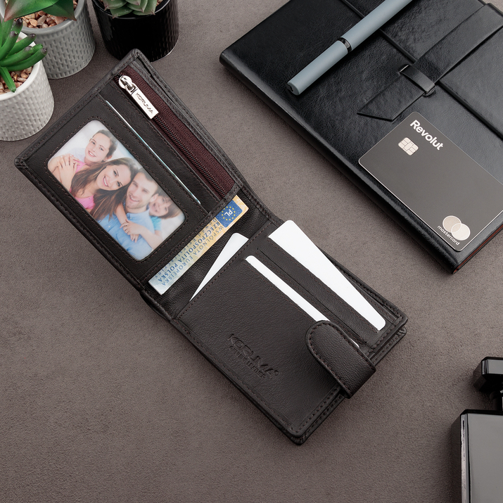 Portofel bărbătesc din piele cu fermoar și securitate RFID (maro)