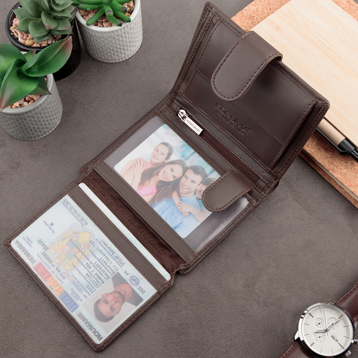 Portofel Bărbătesc din Piele Naturală cu Protecție RFID pentru Carduri și Monede (maro)